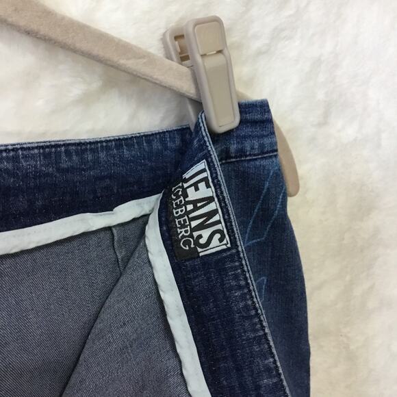 Iceberg Blue Capri Jeans - Picture 5 of 10